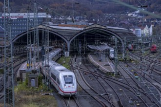 The main railway station of Hagen, station halls, tracks, platforms, ICE train, Hagen, North