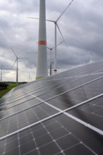 Wind farm and large-scale photovoltaic system, north-east of Bad Wünnenberg, near the village of