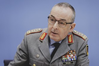 General Carsten Breuer, Inspector General of the Bundeswehr, at a federal press conference on the