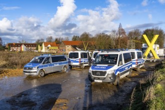 Start of the eviction of the hamlet Lützerath at the lignite mine Garzweiler 2, preparation for the