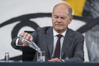 Olaf Scholz (Federal Chancellor of the Federal Republic of Germany, SPD) at a press conference