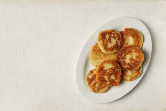 Chvishtari, corn flour tortillas with cheese, pastries, Georgian cuisine, Mchadi, homemade, top