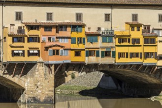 Ponte Vecchio, landmark, old town, architecture, tourism, travel, historic bridge over the Arno in