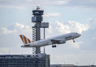 Condor, Airbus A320-200, 9A-IRM, on take-off at Düsseldorf International Airport, air traffic