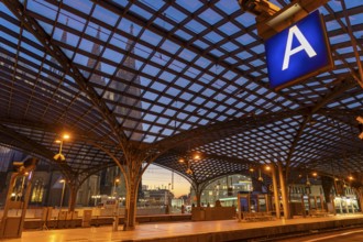 3-day strike by the railway union GDL, only very few local and long-distance trains run, empty