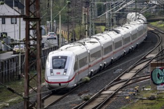 ICE train on the railway line between Mülheim an der Ruhr, and Duisburg, busy railway line, for