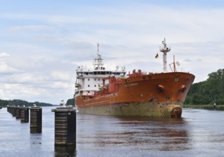 Tanker Gisela Essberger sailing in the Kiel Canal, Kiel Canal, NOK, Schleswig-Holstein, Germany,