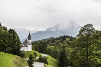 Maria Gern pilgrimage church, view of the Watzmann, Berchtesgarden Alps, Berchtesgaden,