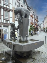 Bear fountain in the old town centre of Bernkastel, Moselle, Graacher Strasse,