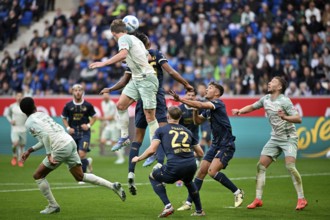 Header duel duel action Jens Stage SV Werder Bremen SVW (06) against Kevin Akpoguma TSG 1899