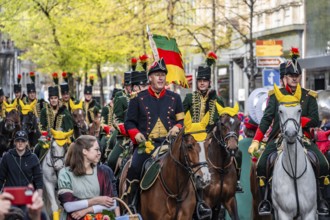 Parade of historically costumed guildsmen, Sechseläuten or Sächsilüüte, Zurich Spring Festival,