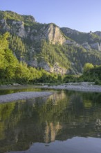 Evening atmosphere at the Tarn River, Gorges du Tarn Causses, Département Lozère, France, Europe