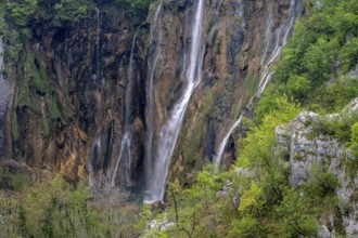 Waterfall, Plitvice Lakes National Park, Plitvicka Jezera, Lika-Senj, Croatia, Europe