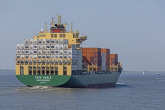 Container ship near Cuxhaven, Elbe, Lower Saxony, Germany, Europe