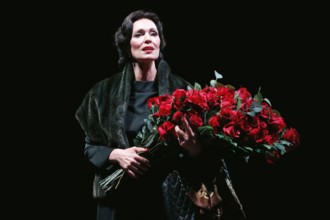 Katja Weitzenböck as Maria Callas at the photo rehearsal for Meisterklasse at the Komödie am