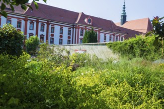 The Cistercian monastery of St Marienstern (sorb. Marijina Hwezda) is located on the Klosterwasser