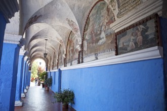 Cloister in the Convento Santa Catalina nunnery, Arequipa, Province of Arequipa, Peru, South