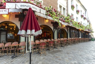 Restaurant, Montmartre, Paris, Île-de-France region, France, Europe