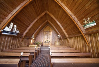 Ahrenshoop boatmen's church designed by the architect Hardt-Walther Hämer, interior view,