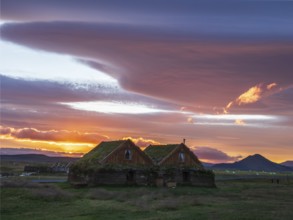 Sunset at Mödrudalur farm and guesthouse, dramatic cloud formation, northwest of Egilsstadir,