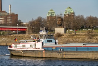 Echo of Poseidon, the 10 m high sculpture by Markus Lüpertz on Mercatorinsel, erected for the 300th