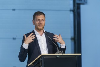 Presentation of the first fuel cell lorry from FES GmbH Fahrzeug-Entwicklung Sachsen. FES GmbH has