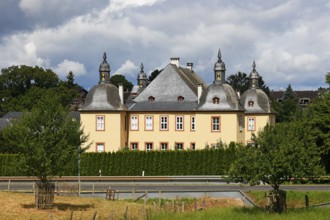 Eicks Castle, late baroque moated castle, Mechernich, Eicks district, Euskirchen district, Eifel,