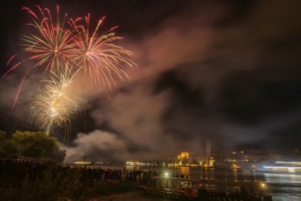 Solstice fireworks with a view of Dürnstein, Rossatz-Arnsdorf, Lower Austria, Austria, Europe