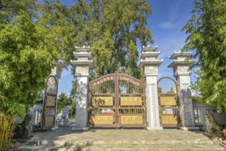 Linh Thuu Pagoda, Vietnamese Buddhist Community, Heidereuterstraße, Spandau, Berlin, Germany,