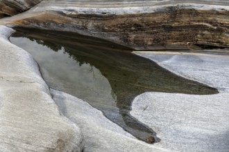 Rocks, rock structures, Verzasca River, near Lavertezzo, Verzasca Valley, Valle Verzasca, Canton