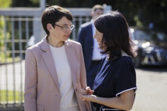 Annalena Bärbock (Alliance 90/The Greens), Federal Minister of Foreign Affairs, and Josefine Paul,