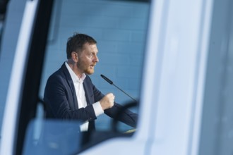 Presentation of the first fuel cell lorry from FES GmbH Fahrzeug-Entwicklung Sachsen. FES GmbH has