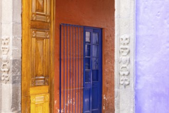 Peru, Colorful colonial houses and streets of Areuipa in historic city center near Plaza de Armas,