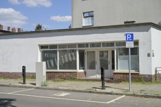 Empty car park, parking space for electric vehicles during the charging process, Neukölln, Berlin,