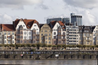 Mannesmannufer, row of houses and Rhine promenade, Düsseldorf, North Rhine-Westphalia, Germany,