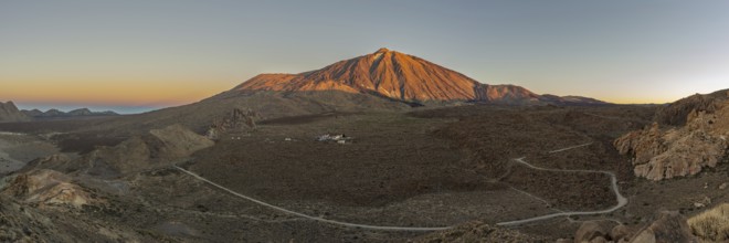 Panorama during the ascent to Alto de Guajara, 2715m, over the Teide National Park, Parque Nacional