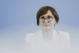 Bettina Stark-Watzinger (FDP), Federal Minister of Education and Research, at a press conference on