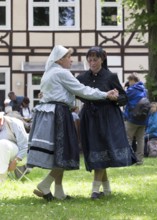 The traditional traditional costume dances is the motto of the Sorbian traditional costume dance