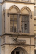 Oriel with stag figure from the historic Gasthaus zum Goldenen Deer, Regensburg, Upper Palatinate,