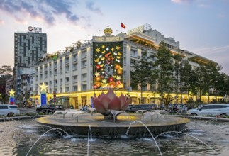 Nguyen Hue Music Fountain and Rex Hotel, Saigon, Ho Chi Minh City, Vietnam, Asia