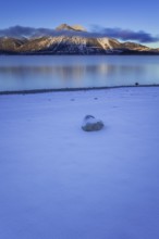 Morning light, sunrise, mountain lake, mountain landscape, reflection, winter, snow, long exposure,