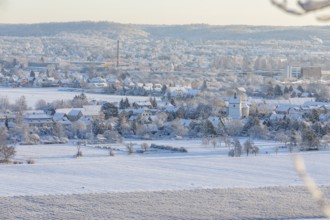 View from the Scharfenberg vantage point over the Elbe to Brockwitz and Coswig on a winter morning,