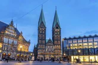 Bremen market square with the town hall, Bremen Cathedral and the House of Parliament on the market