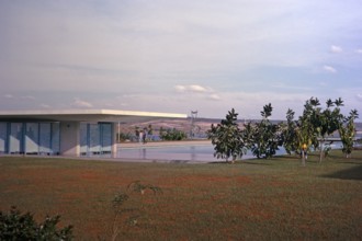 Gardens of the Presidential Palace, Palacio da Alvorada, built in 1958 by architect Oscar Niemeyer,