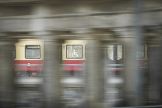 Symbolic photo on the topic of accessibility in public transport. A light rail vehicle travels