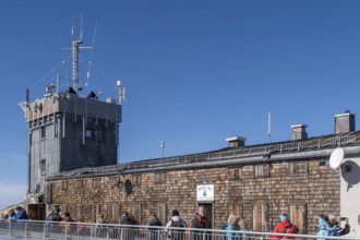 Munich House and the tower of the weather station on the Zugspitze, Garmisch-Partenkirchen,