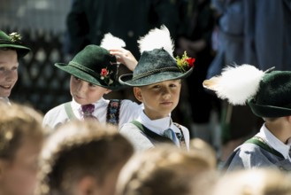 Traditional traditional costume parade, Garmisch-Partenkirchen, Werdenfelser Land, Upper Bavaria,