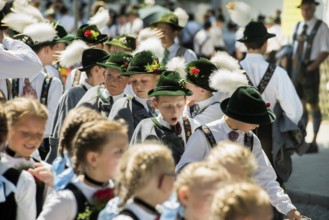 Traditional traditional costume parade, Garmisch-Partenkirchen, Werdenfelser Land, Upper Bavaria,