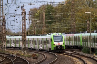 S-Bahn train arrives at Essen central station, North Rhine-Westphalia, Germany, Europe