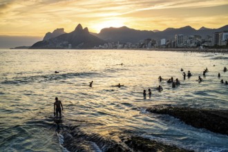 Sunset at Ipanema Beach, Praia do Arpoador, Ipanema, Rio de Janeiro, Brazil, South America